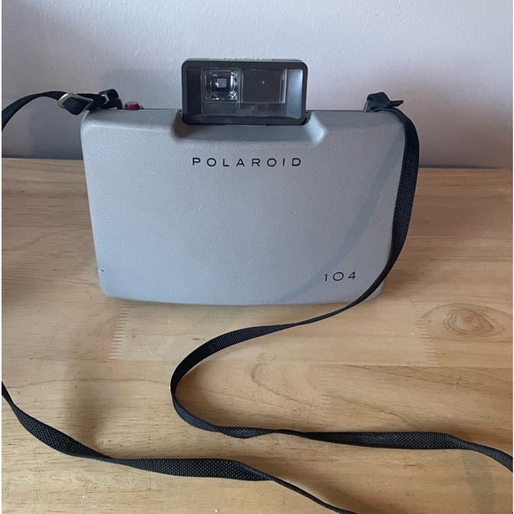 Appareil Photo Vintage Polaroid Highlander Model 800 B – Instant Roll Film – Argenté